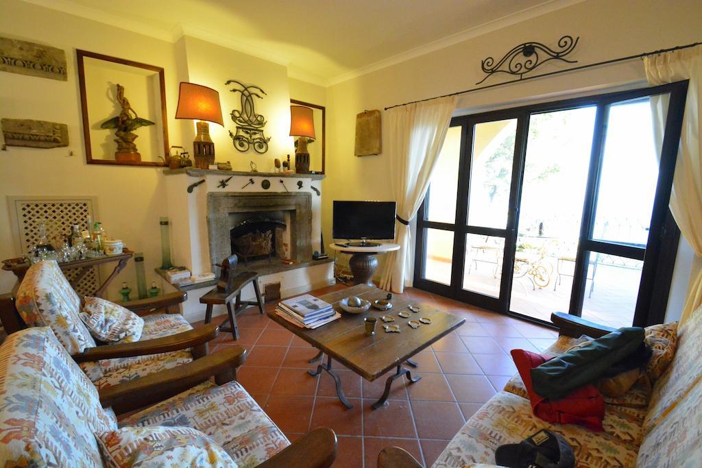 Neranya Apartment มัสซาลูเบรนเซ ห้อง รูปภาพ