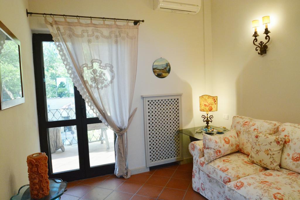 Neranya Apartment มัสซาลูเบรนเซ ห้อง รูปภาพ