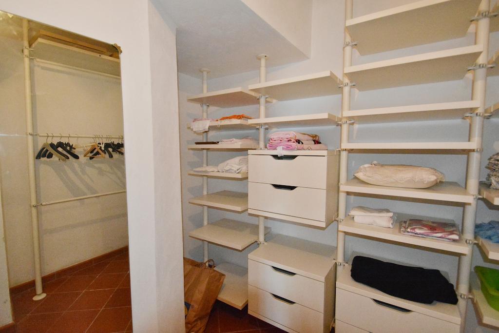 Neranya Apartment มัสซาลูเบรนเซ ห้อง รูปภาพ