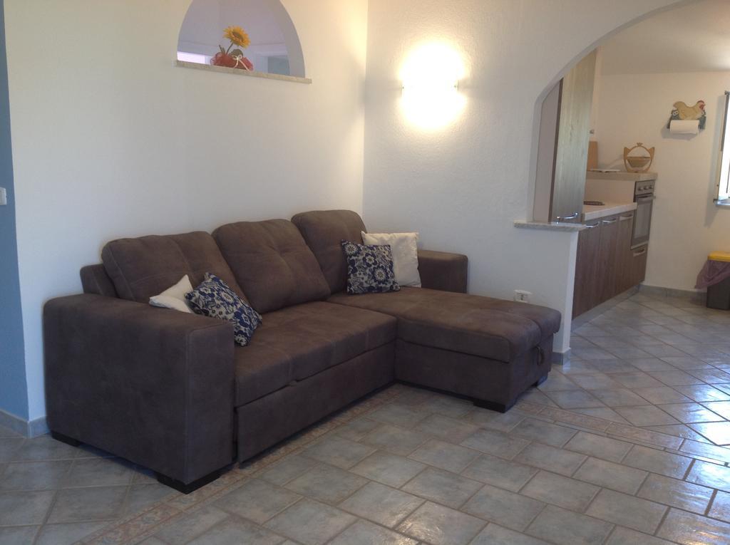 Neranya Apartment มัสซาลูเบรนเซ ห้อง รูปภาพ